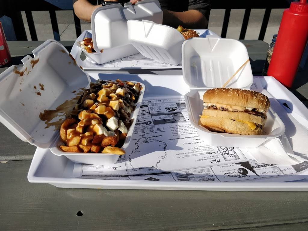 Restaurant Chez Loulou | restaurant | 4783 Rue Laval, Lac-Mégantic, QC G6B 1C8, Canada | 8195830277 OR +1 819-583-0277