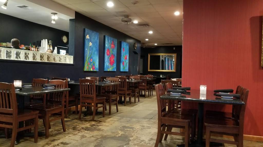 Karlines Restaurant & Bar | restaurant | 1100 Center St, Redding, CA 96001, USA | 5302447663 OR +1 530-244-7663