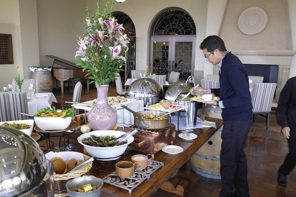 La Gran Terraza | restaurant | 5998 Alcala Park, Hahn University Center, Level 1, San Diego, CA 92110, USA | 6198498205 OR +1 619-849-8205