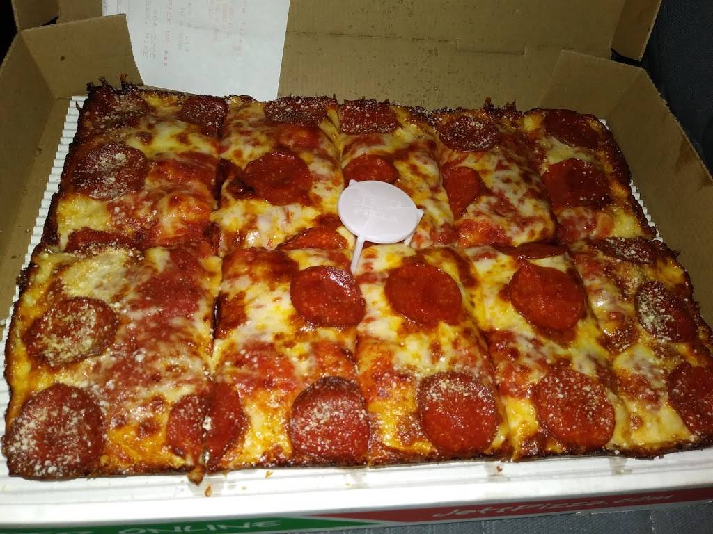 Jets Pizza | meal delivery | 1111 E Johnson St, Fond du Lac, WI 54935, USA | 9209225387 OR +1 920-922-5387