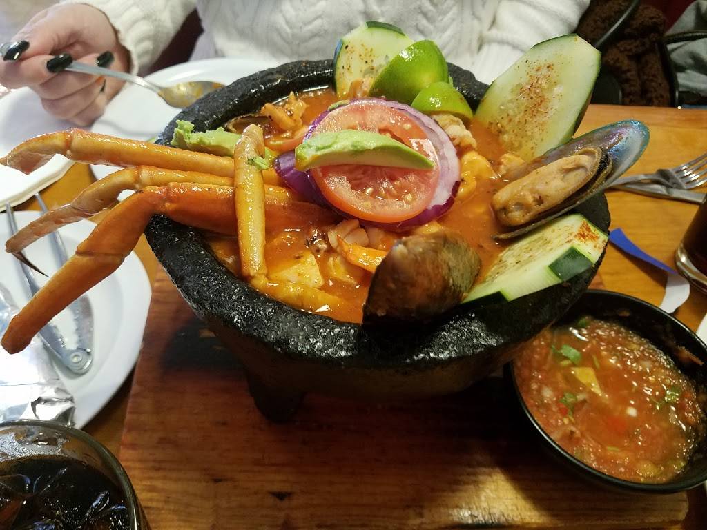 Los Molcajetes Mexican Restaurant | restaurant | 22154 Redwood Rd, Castro Valley, CA 94546, USA | 5107335133 OR +1 510-733-5133