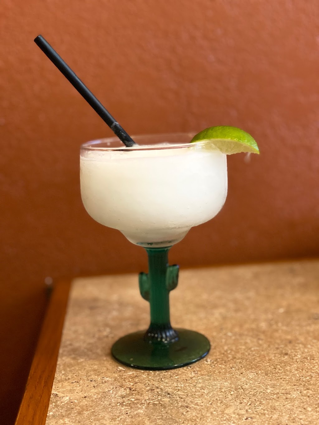 Guayos El Rey | restaurant | 716 Sullivan St, Miami, AZ 85539, USA | 9284739960 OR +1 928-473-9960