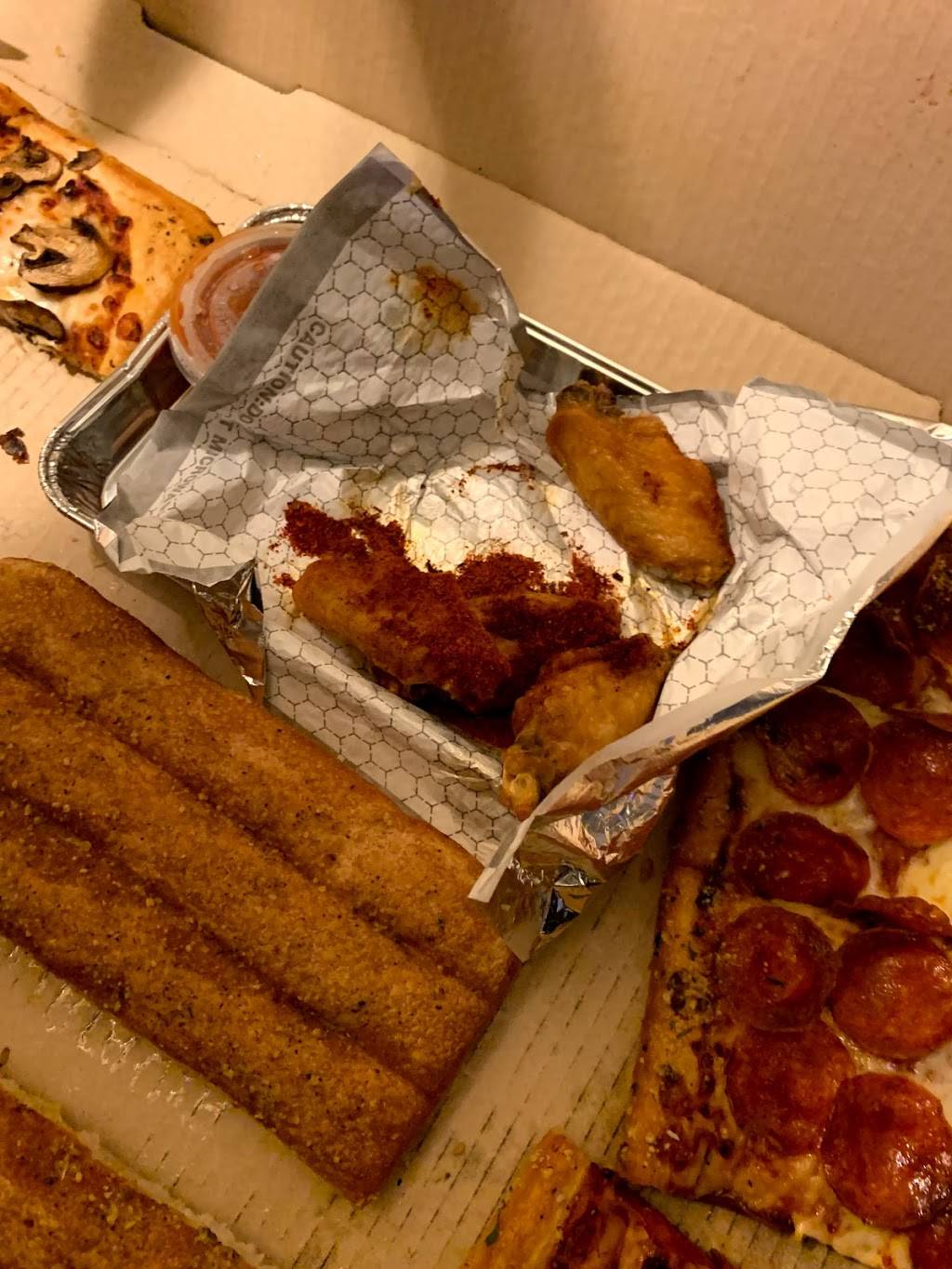 Pizza Hut | meal takeaway | 1517 SW 104th St, Seattle, WA 98146, USA | 2067646000 OR +1 206-764-6000