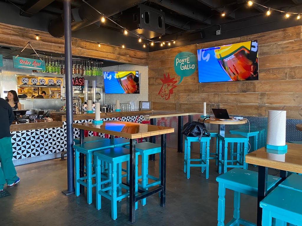 Ojos Wings y Pizza | meal takeaway | 3701 W Northwest Hwy #309, Dallas, TX 75220, USA | 4698093064 OR +1 469-809-3064