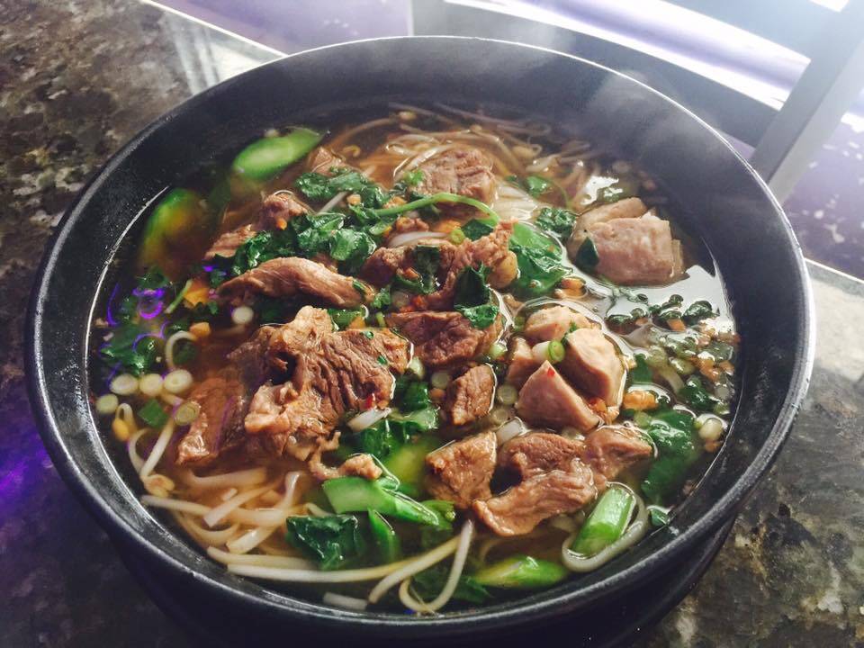 Ma Now Asian Express | restaurant | 2608 N Ocean Blvd #5, Pompano Beach, FL 33062, USA | 9549605060 OR +1 954-960-5060