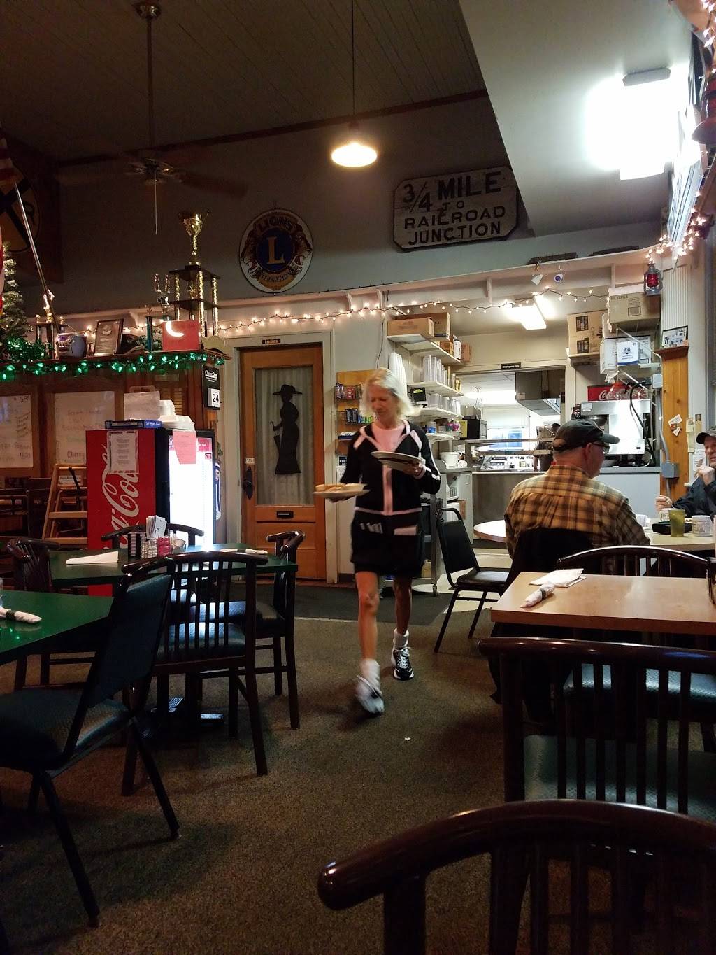 Interurban Depot Cafe | restaurant | 1580 Arch St, Marne, MI 49435, USA | 6166771280 OR +1 616-677-1280