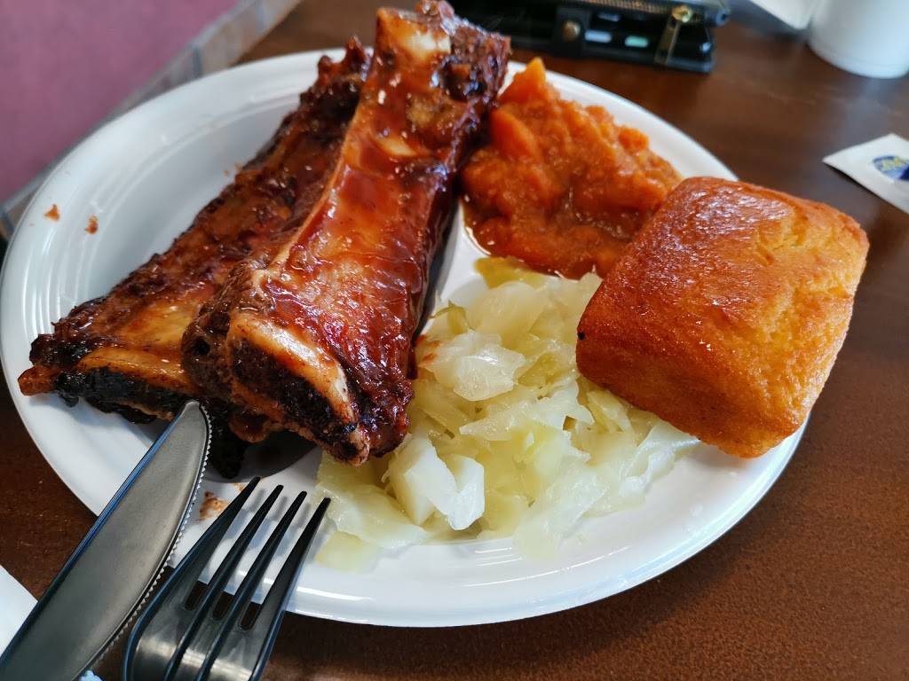 Londas Place | restaurant | 3635 Mt Holly-Huntersville Rd, Charlotte, NC 28214, USA | 9802996461 OR +1 980-299-6461