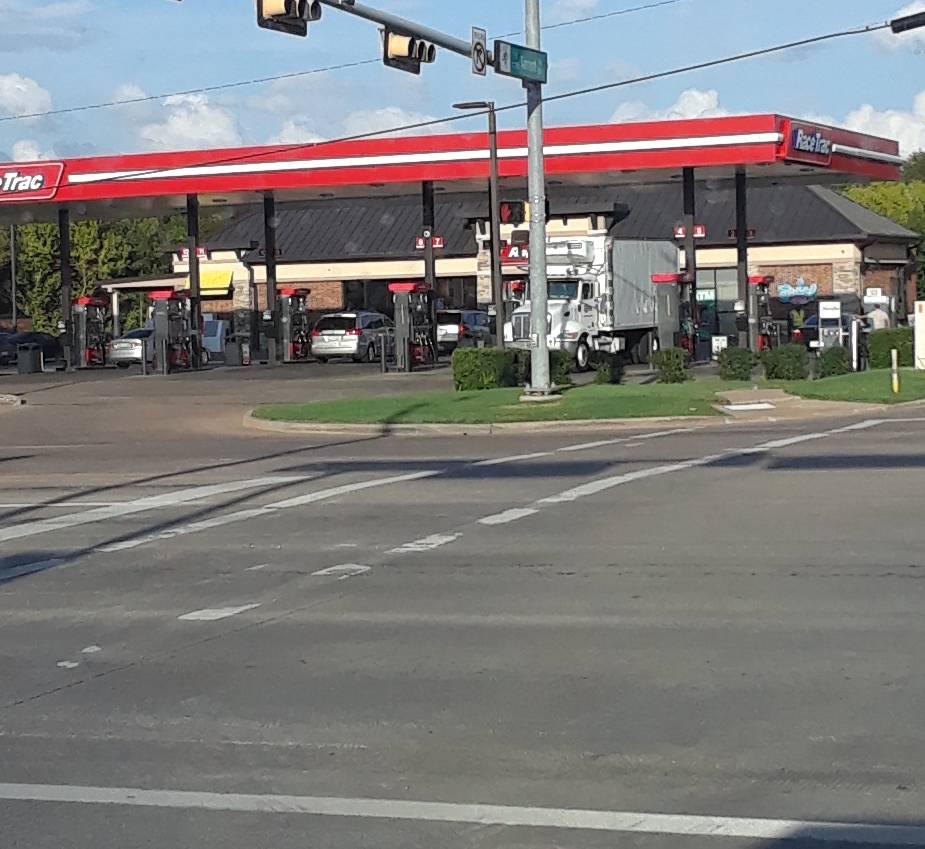 RaceTrac | cafe | 5862, 702 N Belt Line Rd, Grand Prairie, TX 75050, USA | 9722632727 OR +1 972-263-2727