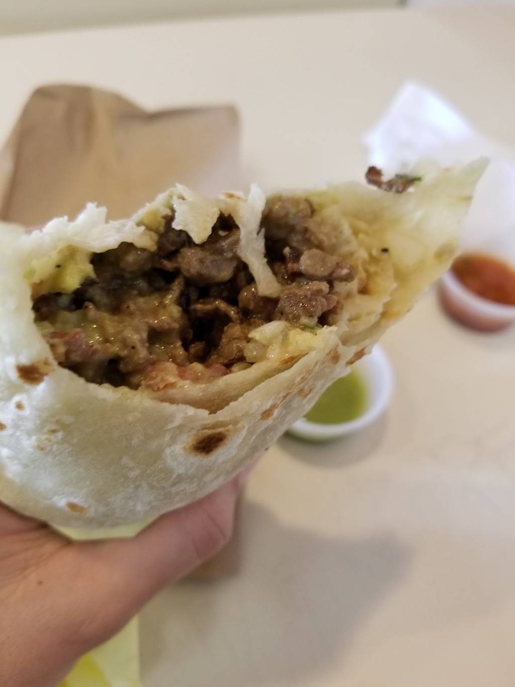 Lauritas Taco Shop | restaurant | 8880 S Maryland Pkwy, Las Vegas, NV 89123, USA | 7022704116 OR +1 702-270-4116