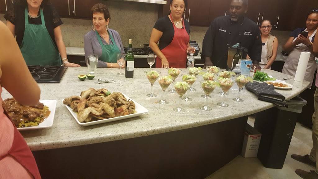 Sunshine Cafe | cafe | 7201 Kinsman Rd Suite 103A, Cleveland, OH 44104, USA | 2162660140 OR +1 216-266-0140