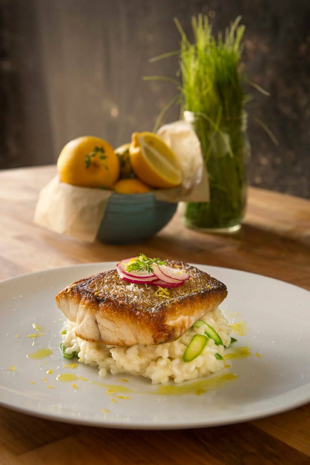 MOOR | restaurant | 6000 W Osceola Pkwy, Kissimmee, FL 34746, USA | 4075861101 OR +1 407-586-1101