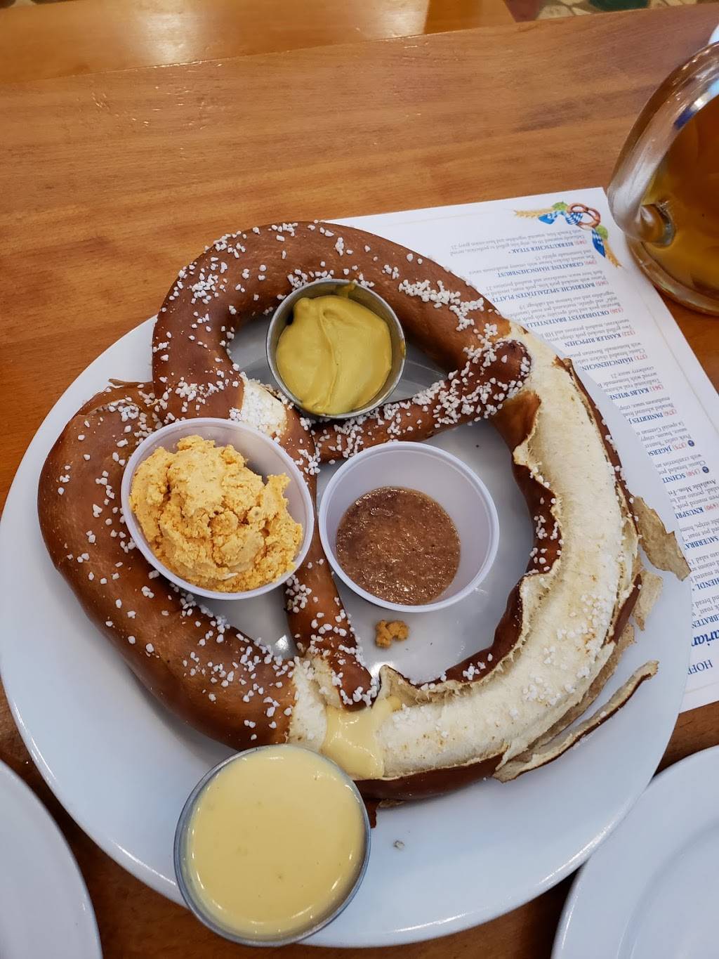 Hofbrauhaus St. Petersburg | restaurant | 123 4th St S, St. Petersburg, FL 33701, USA | 7278983333 OR +1 727-898-3333