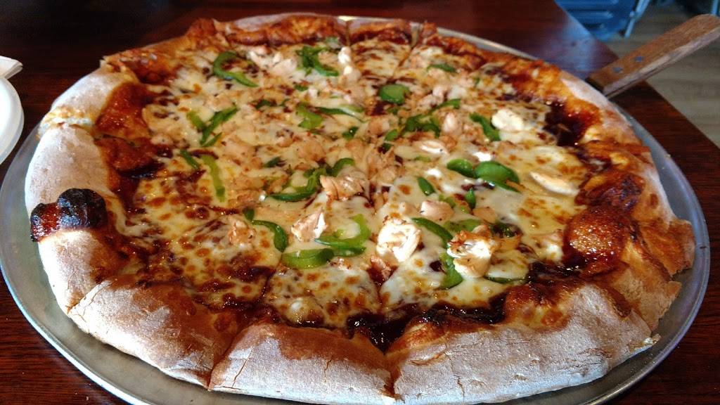 Caliente Pizza & Draft House | restaurant | 4706 William Flinn Hwy, Allison Park, PA 15101, USA | 4124861010 OR +1 412-486-1010