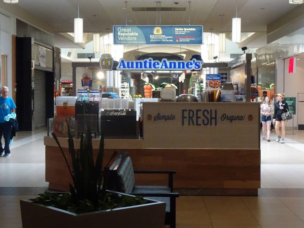 Auntie Annes | restaurant | 115 E Towne Mall, Madison, WI 53704, USA | 6086632722 OR +1 608-663-2722