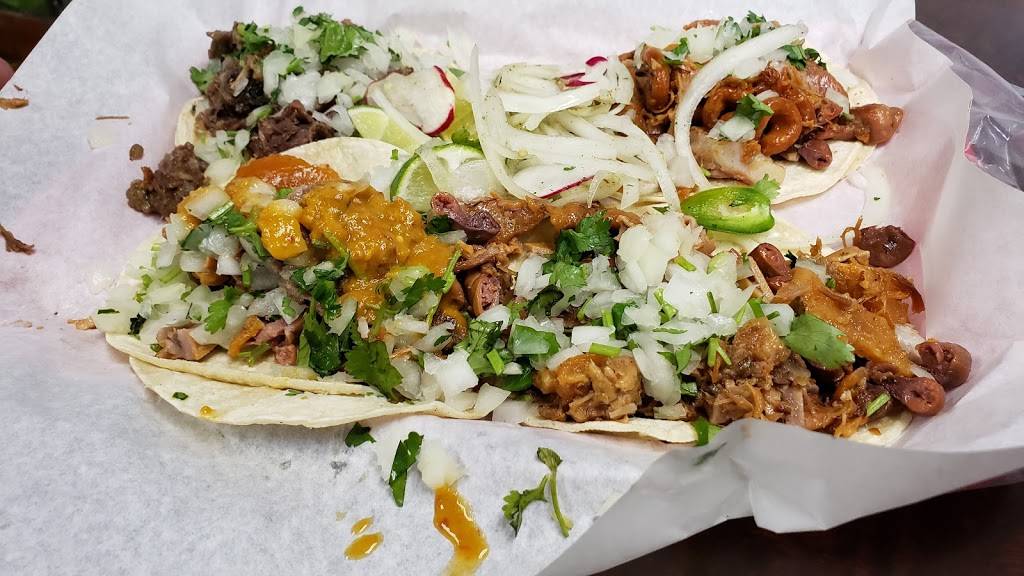 Carnitas Uruapan | restaurant | 2106 W 5th St, Santa Ana, CA 92703, USA | 7149530295 OR +1 714-953-0295