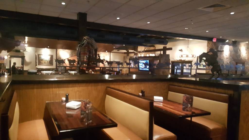LongHorn Steakhouse | meal takeaway | 2475 S Oneida St, Green Bay, WI 54304, USA | 9204050467 OR +1 920-405-0467
