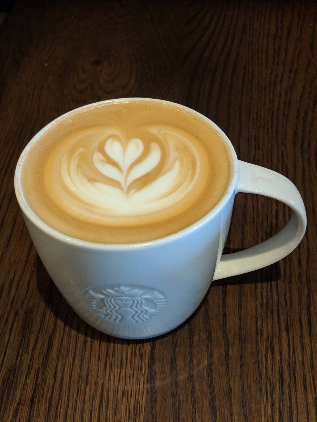 Starbucks | cafe | 704 N, MO-7, Blue Springs, MO 64014, USA | 8162246937 OR +1 816-224-6937