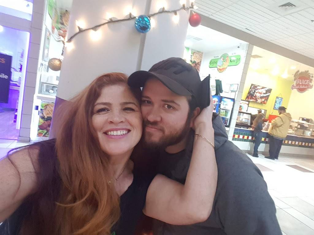 Emilio’s Place | restaurant | 344 Stroud Mall, Stroudsburg, PA 18360, USA | 5706648262 OR +1 570-664-8262