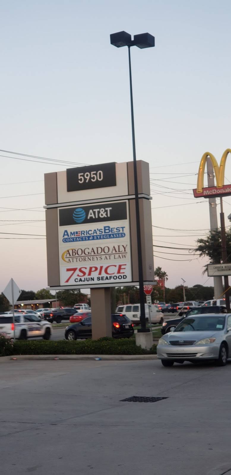 7Spice | restaurant | 5950 Gulf Fwy, Houston, TX 77023, USA | 8327707742 OR +1 832-770-7742