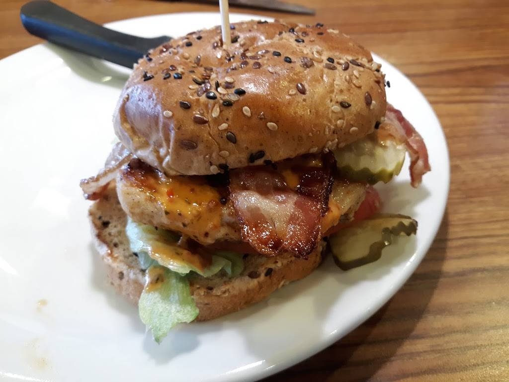 Dennys | restaurant | 233 S 3rd St, Terre Haute, IN 47807, USA | 8122340699 OR +1 812-234-0699