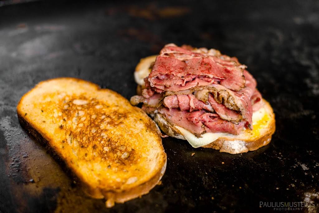 Stalzys Deli | restaurant | 2701 Atwood Ave, Madison, WI 53704, USA | 6082497806 OR +1 608-249-7806