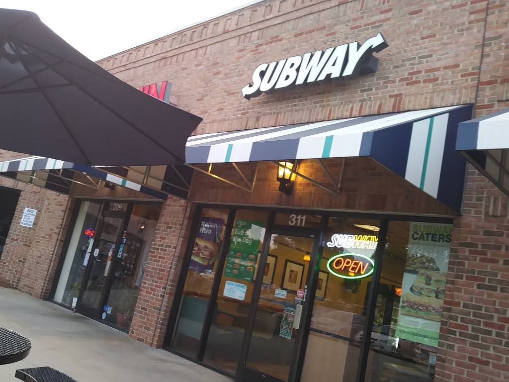 Subway | restaurant | 311 Crossroads Blvd, Cary, NC 27518, USA | 9198519594 OR +1 919-851-9594