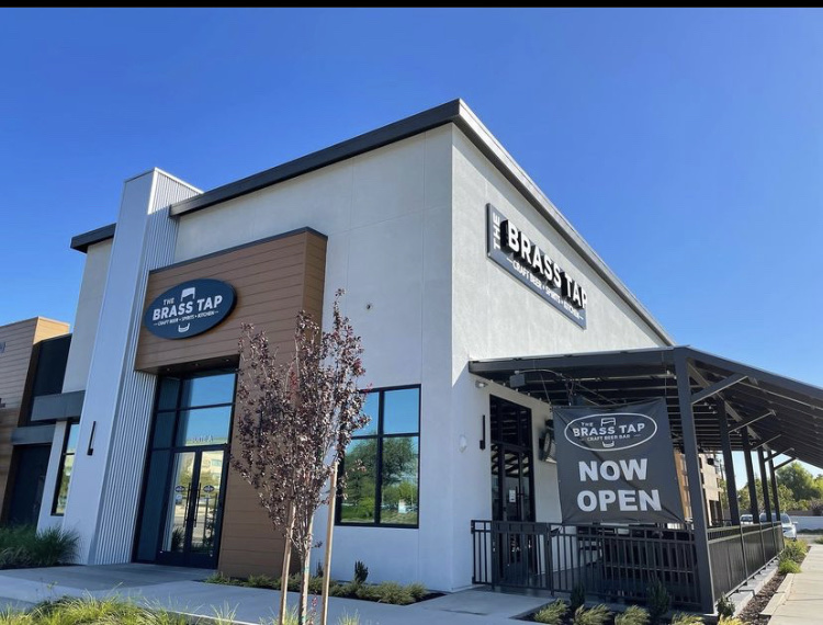 The Brass Tap | restaurant | 4500 Dale Rd Suite A, Modesto, CA 95356, USA | 2095672075 OR +1 209-567-2075