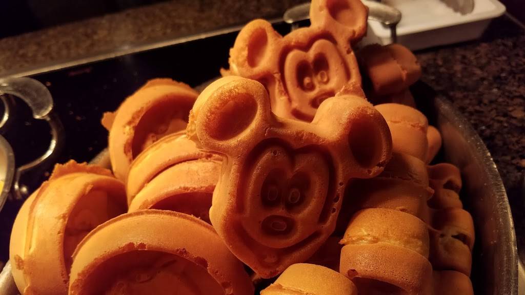 Boma - Flavors of Africa | restaurant | 2901 W Osceola Pkwy, Orlando, FL 32830, USA | 4079384744 OR +1 407-938-4744