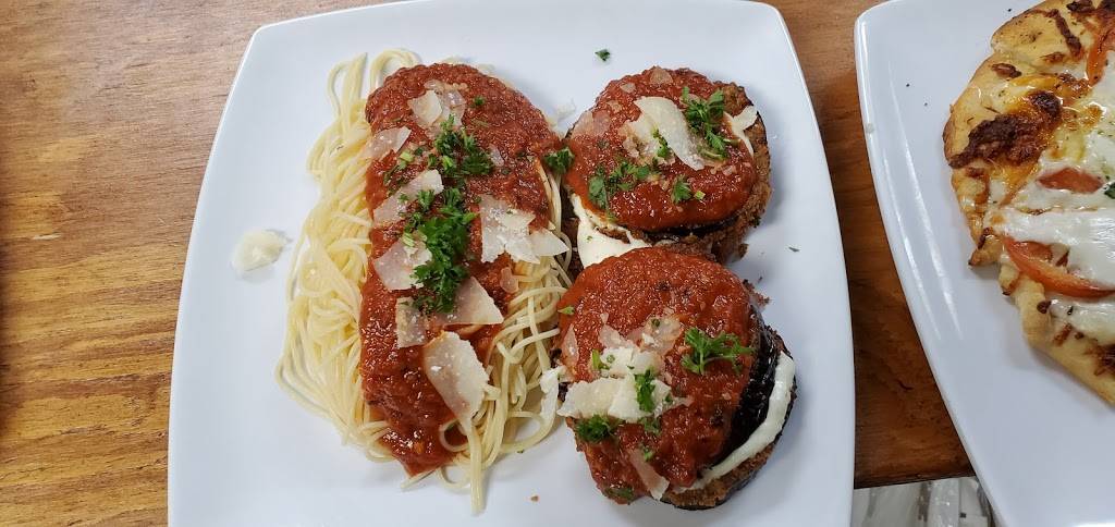 Purple Garlic Café | restaurant | 15909 San Pedro Ave suite 115, Hollywood Park, TX 78232, USA | 2104675140 OR +1 210-467-5140