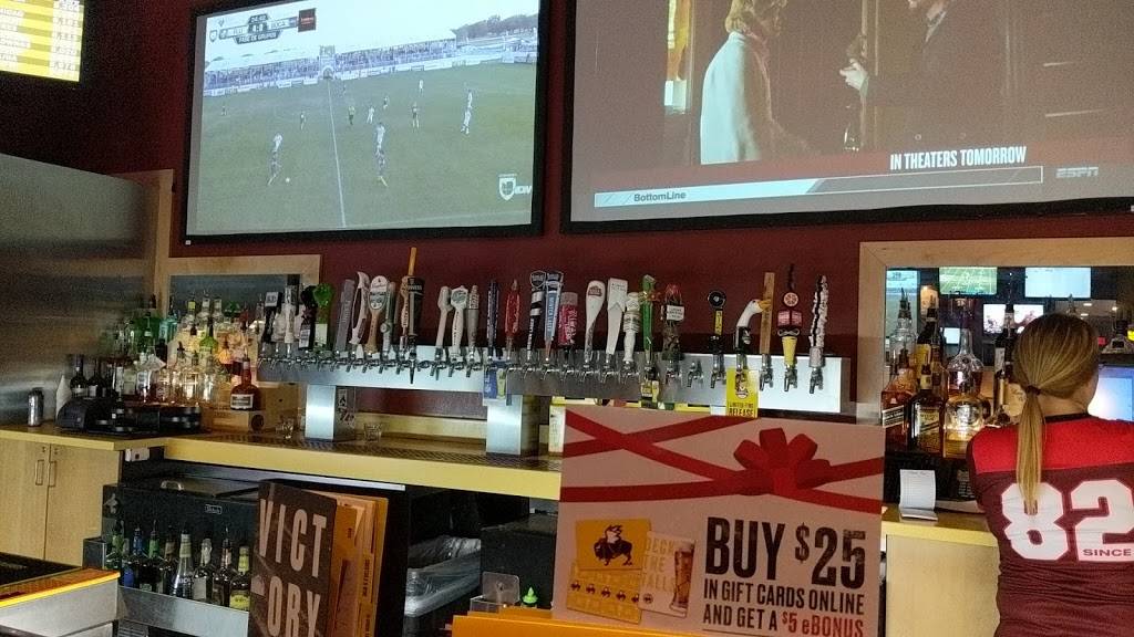 Buffalo Wild Wings | restaurant | 1430 N Meacham Rd, Schaumburg, IL 60173, USA | 8478855870 OR +1 847-885-5870