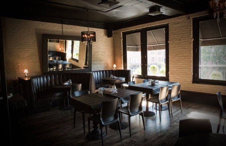 Vivo | restaurant | 838 W Randolph St, Chicago, IL 60607, USA | 3127333379 OR +1 312-733-3379