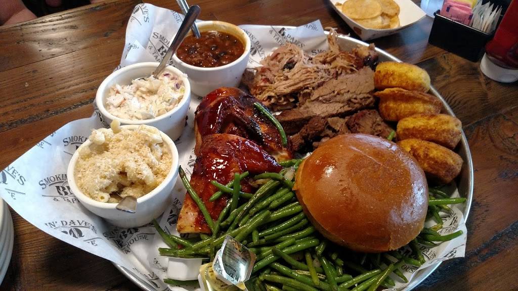 Smokin Daves BBQ & Brew | restaurant | 1551 Cortez St, Denver, CO 80221, USA | 3034307427 OR +1 303-430-7427