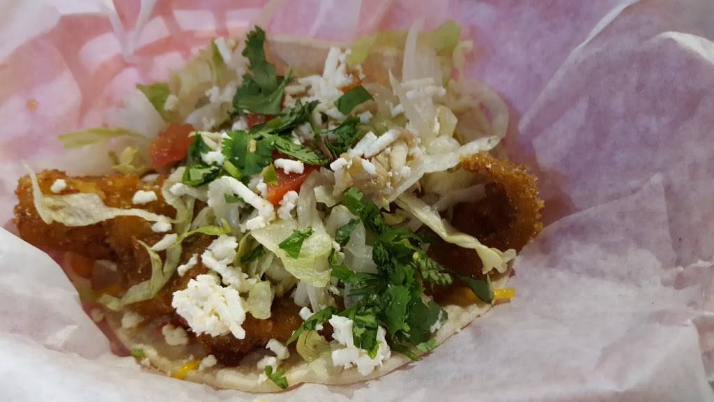Fuzzy’s Taco Shop | meal takeaway | 302 West Port Plaza Drive Maryland Heights, St. Louis, MO 63146, USA | 3148788226 OR +1 314-878-8226