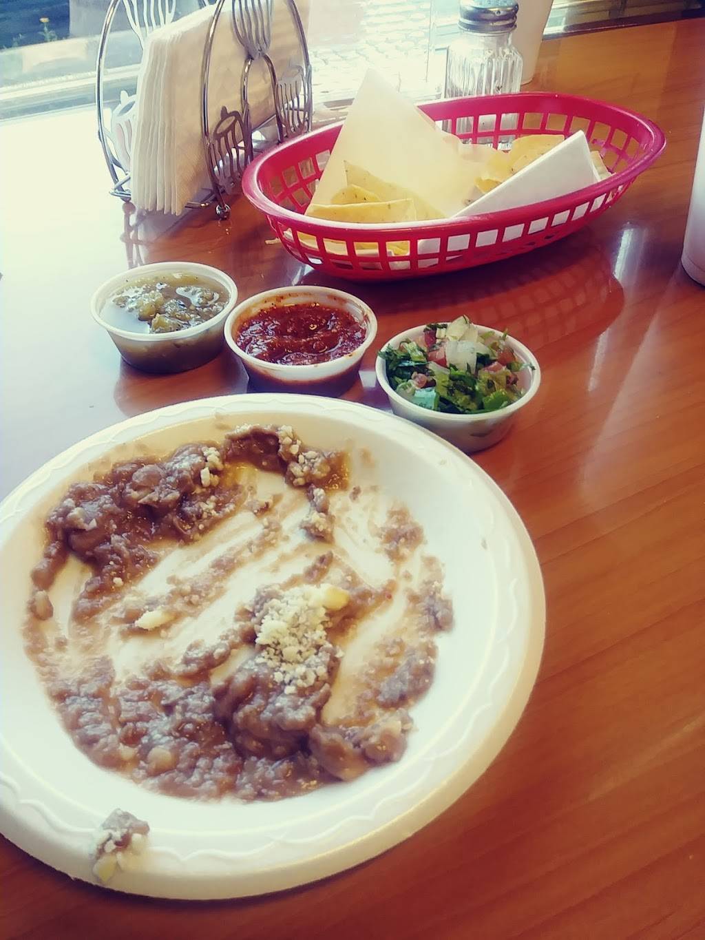 El Indio Tortillas Factory | restaurant | 1502 W 5th St, Santa Ana, CA 92703, USA | 7145423114 OR +1 714-542-3114