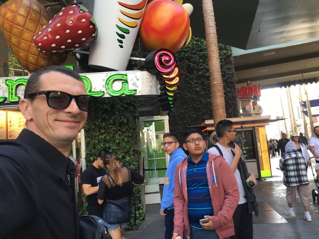 Jamba Juice Universal CityWalk | restaurant | 1000 Universal City Plaza #134, Universal City, CA 91608, USA | 8187619816 OR +1 818-761-9816