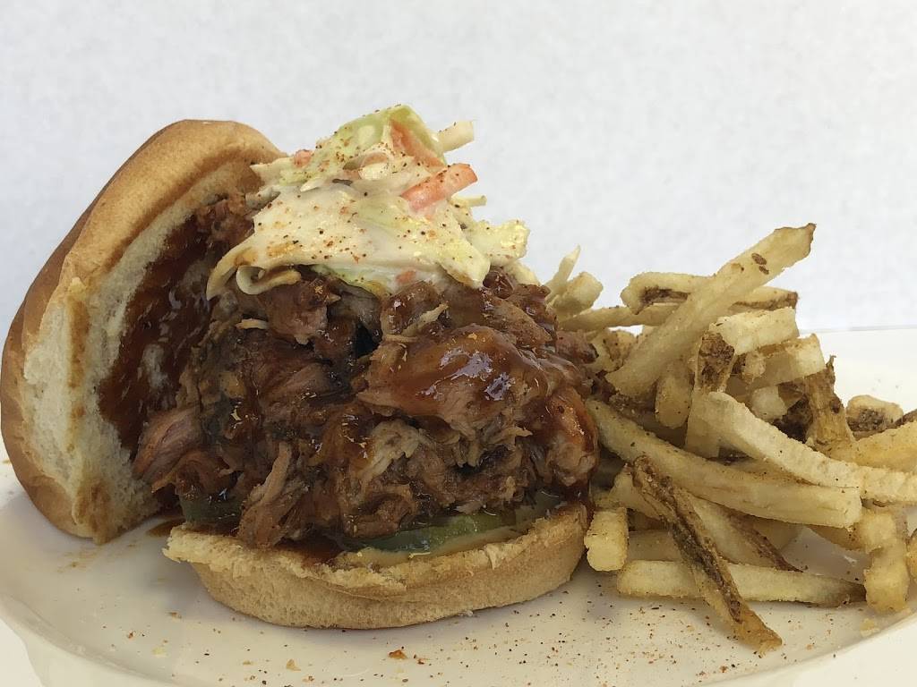 Clarks Smokehouse Grill | restaurant | 2440 Seven Mile E, Detroit, MI 48234, USA | 3133657388 OR +1 313-365-7388