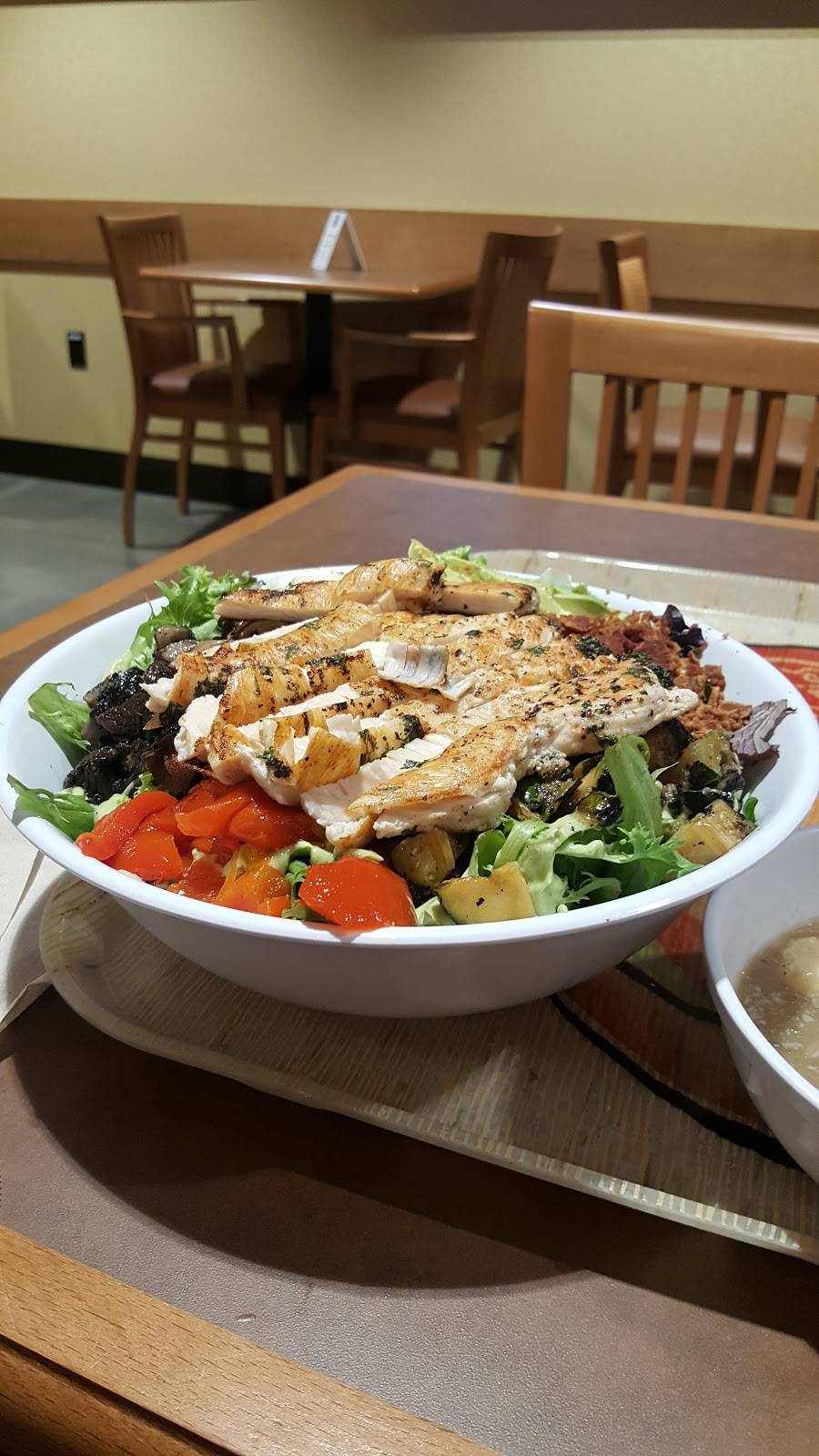 Smashburger | restaurant | 495 Riverside Ave, Medford, MA 02155, USA | 7812195110 OR +1 781-219-5110