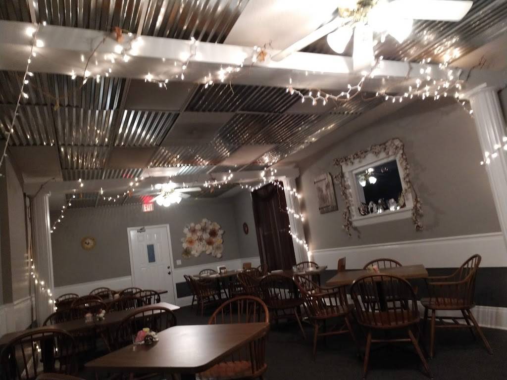 Urban Plantation | restaurant | 764 N Main St, Shelbyville, TN 37160, USA | 9314887840 OR +1 931-488-7840