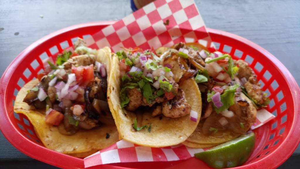 EL CHARRO | restaurant | 788 Broadview Ave, Toronto, ON M4K 2P7, Canada | 6473585883 OR +1 647-358-5883