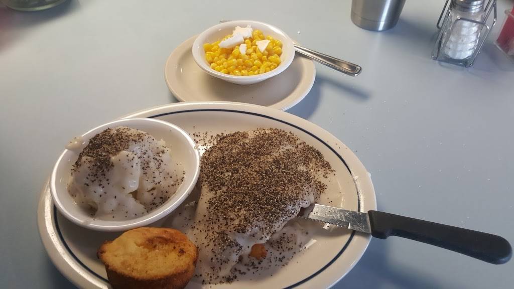 Hemphills Restaurant | restaurant | 3508 Hemphill St, Fort Worth, TX 76110, USA | 8179271713 OR +1 817-927-1713