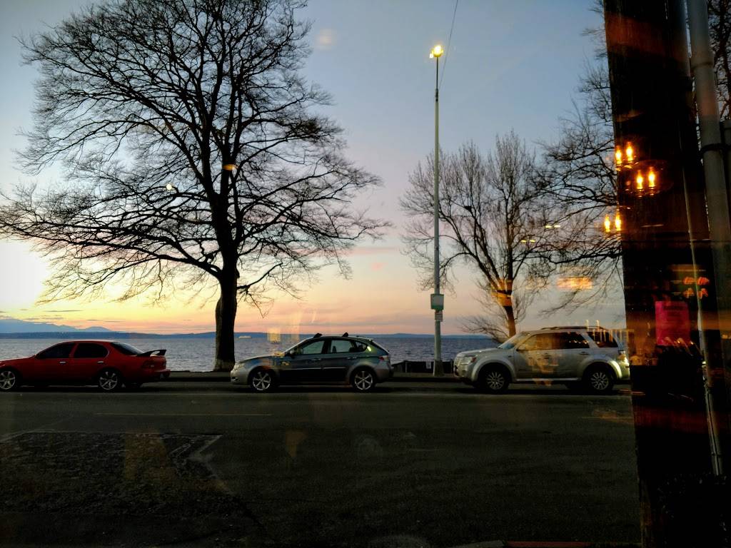 Starbucks | cafe | 2742 Alki Ave SW, Seattle, WA 98116, USA | 2069336974 OR +1 206-933-6974