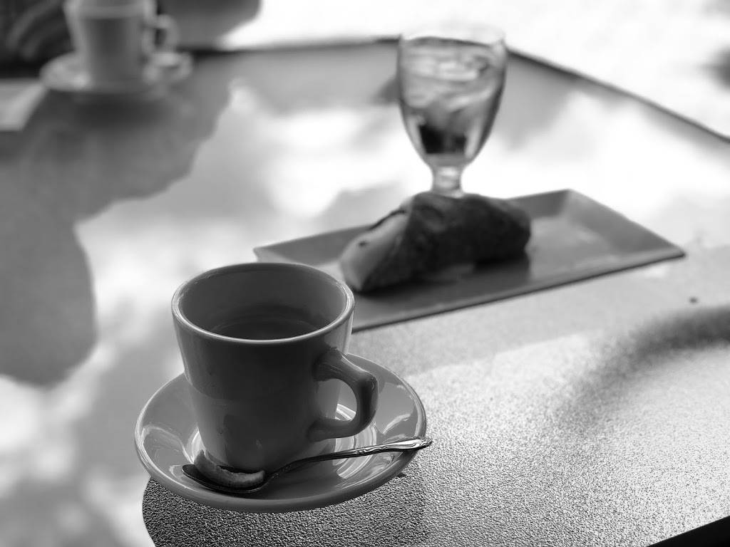 Mezza Luna Bistro | restaurant | 96 W Allendale Ave, Allendale, NJ 07401, USA | 2013276556 OR +1 201-327-6556