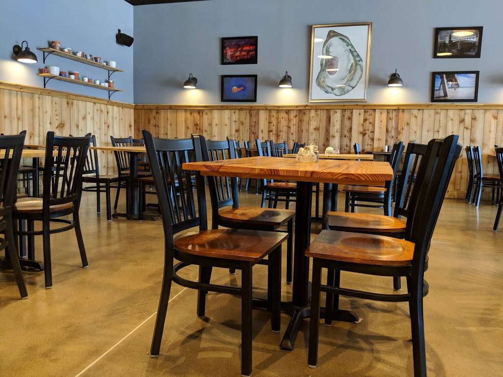 Wrightsville Beach Brewery | restaurant | 6201 Oleander Dr, Wilmington, NC 28403, USA | 9102564938 OR +1 910-256-4938
