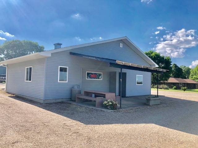 The Bolt Drive-In | restaurant | 624 S Des Moines St, Odebolt, IA 51458, USA | 7126682286 OR +1 712-668-2286