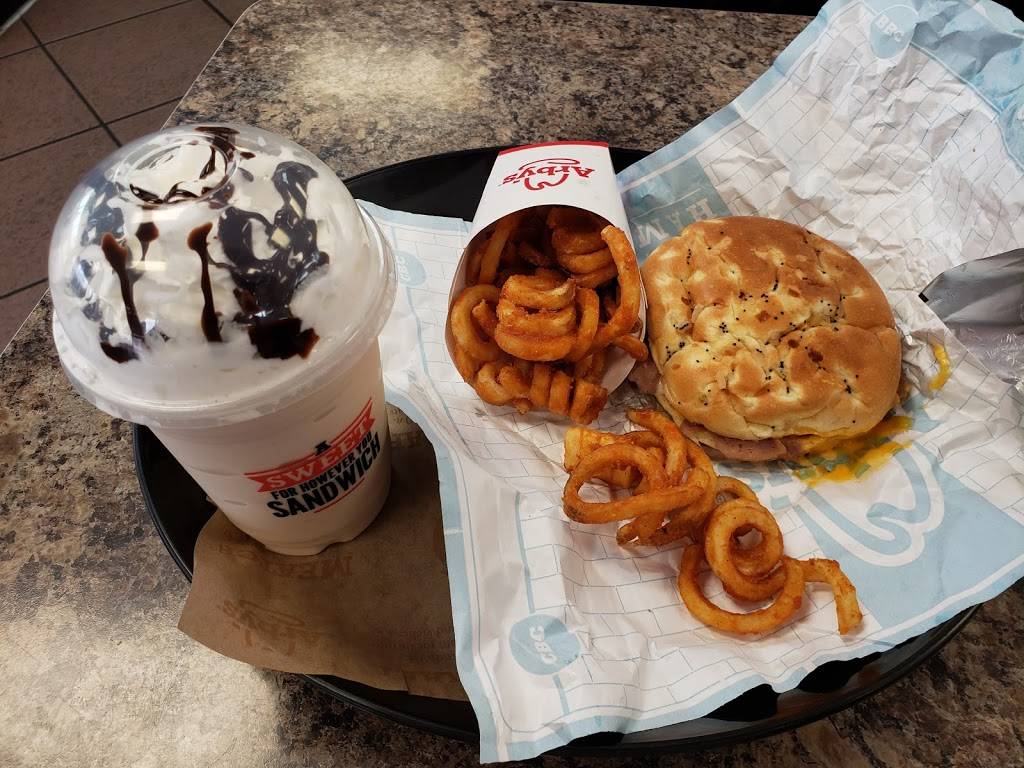 Arbys | meal takeaway | 8900 W Central Ave, Wichita, KS 67212, USA | 3167731915 OR +1 316-773-1915