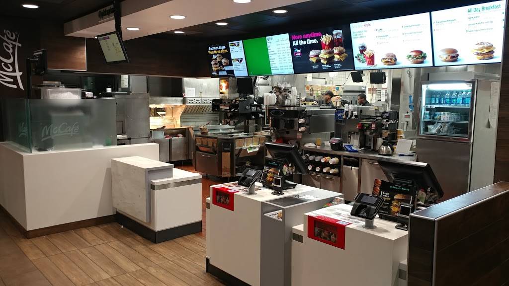 McDonalds | cafe | 1 Rauckman Dr, Caseyville, IL 62232, USA | 6183978903 OR +1 618-397-8903