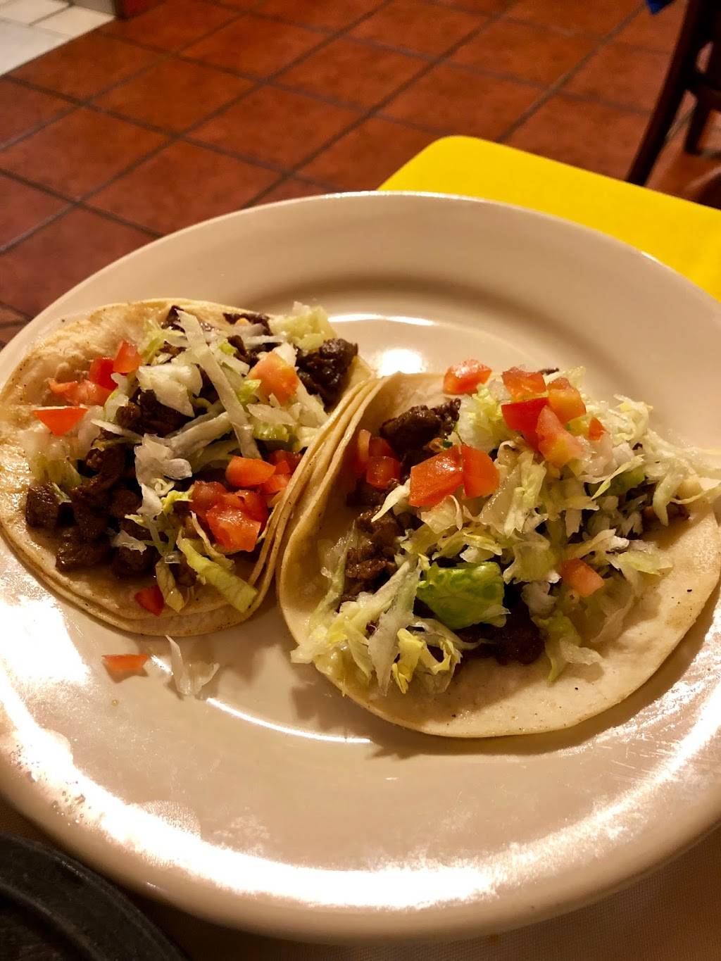 Doras Restaurant | restaurant | 148 E Antelope Ave, Woodlake, CA 93286, USA | 5595642606 OR +1 559-564-2606