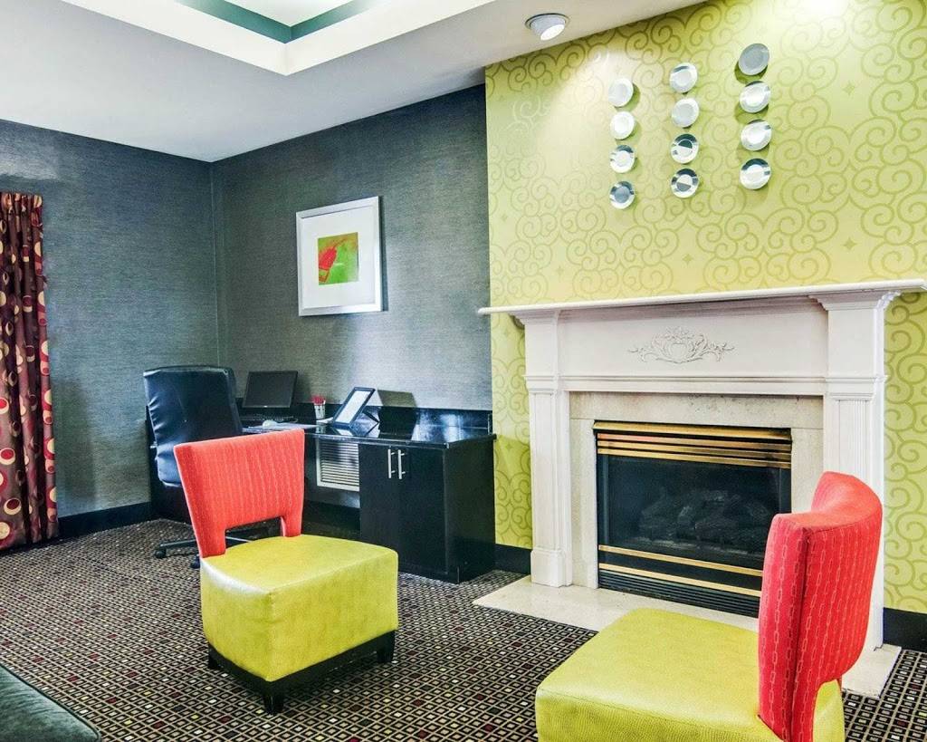 Comfort Suites Inn at Ridgewood Farm | restaurant | 2898 Keagy Rd, Salem, VA 24153, USA | 5403754800 OR +1 540-375-4800