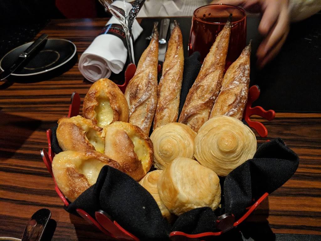 LATELIER de Joël Robuchon | restaurant | 85 10th Ave, New York, NY 10011, USA | 2124888885 OR +1 212-488-8885