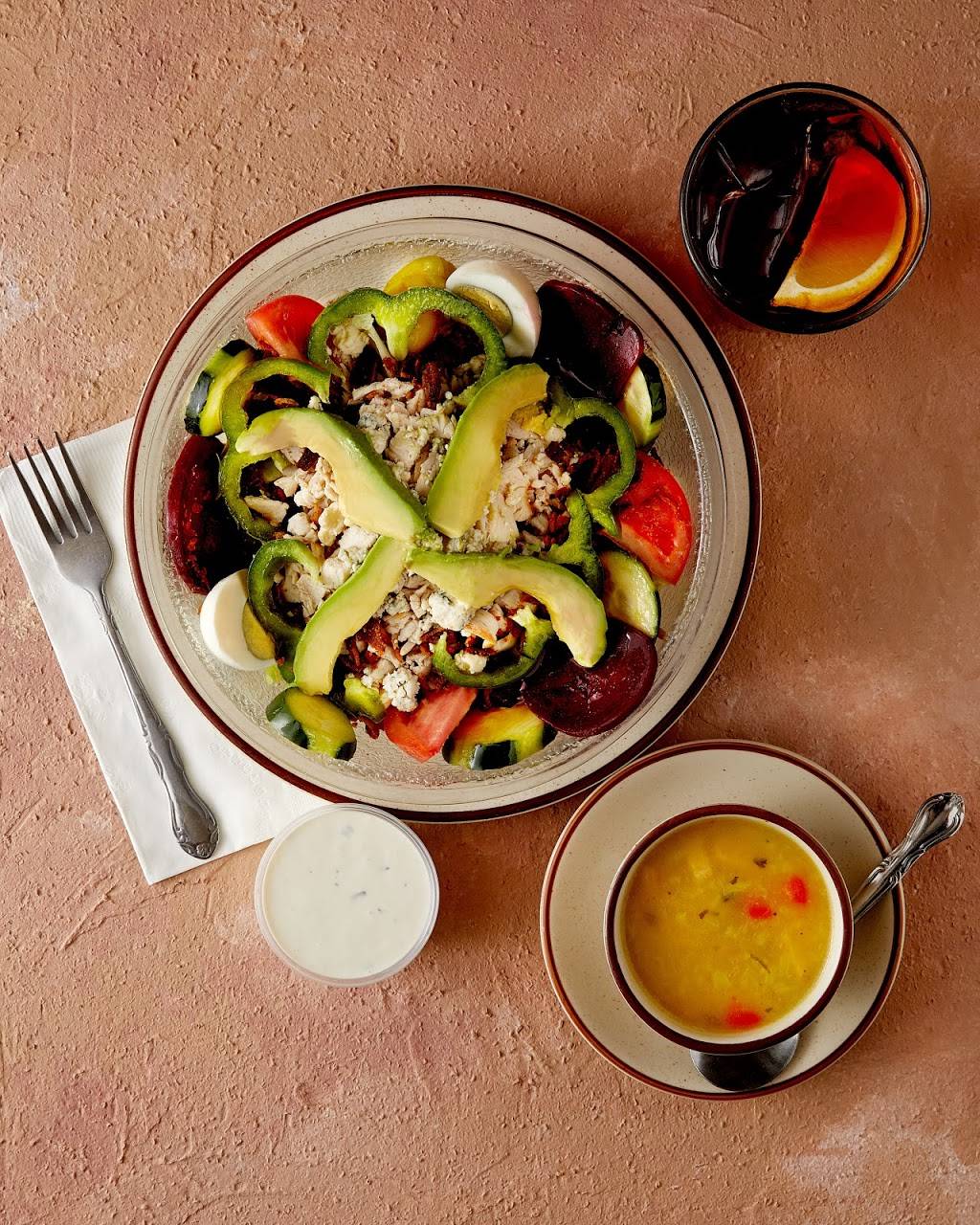 Lancers Family Restaurant | cafe | 697 N Victory Blvd, Burbank, CA 91502, USA | 8188433433 OR +1 818-843-3433